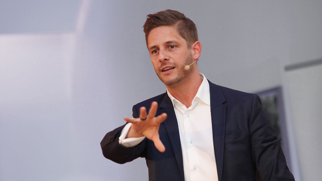 Keynote Speaker Stuttgart Florian Ilgen auf Event